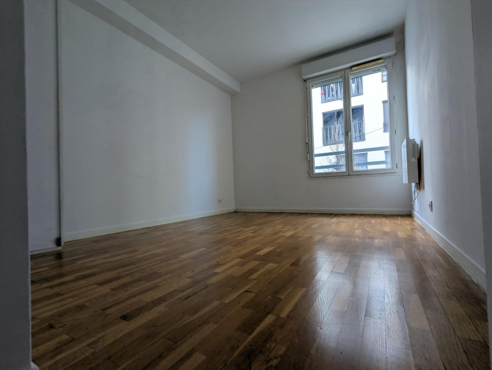 
                                                Location
                                                 Un T3 rénové, proche stade de France  saint denis