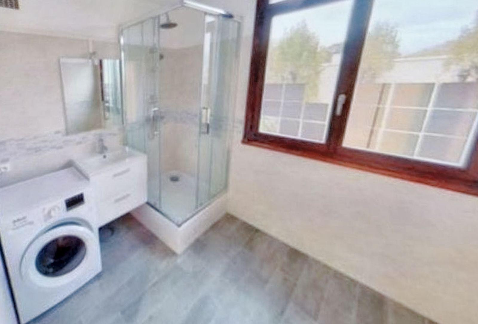
                                                Location
                                                 Une belle colocation dans un appartement classe