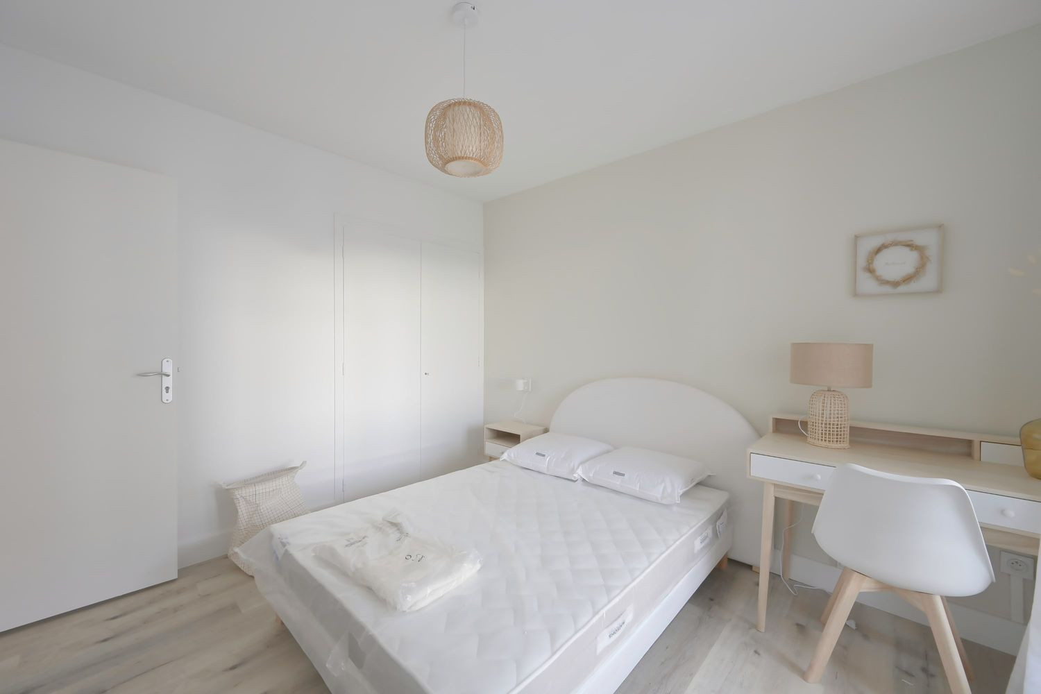 
                                                Colocation
                                                 UNE CHAMBRE DISPONIBLE DANS CETTE COLOCATION DE 3 PERSONNES ENTIEREMENT RENOVEE ET MEUBLEE