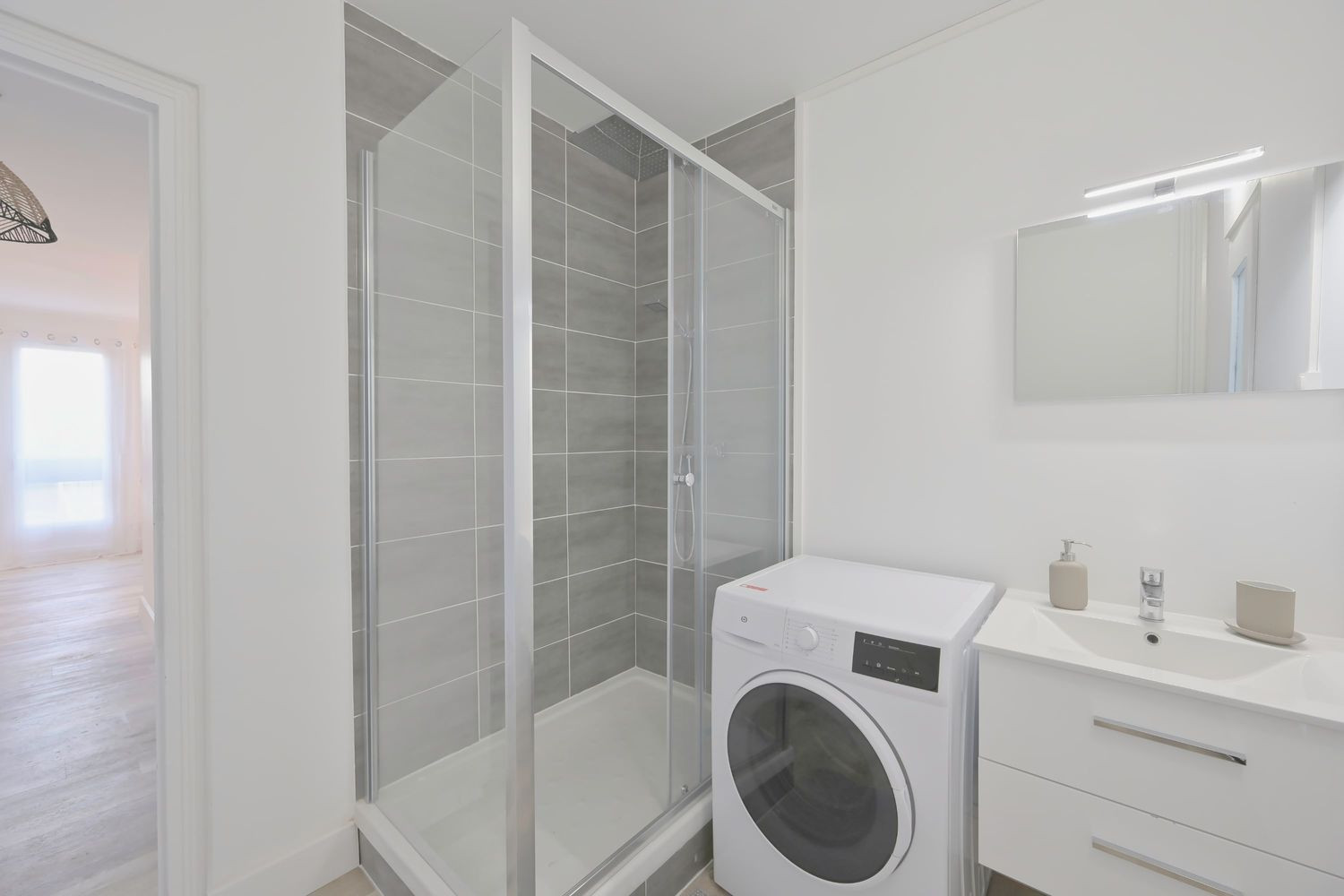 
                                                Colocation
                                                 UNE CHAMBRE DISPONIBLE DANS CETTE COLOCATION DE 3 PERSONNES ENTIEREMENT RENOVEE ET MEUBLEE