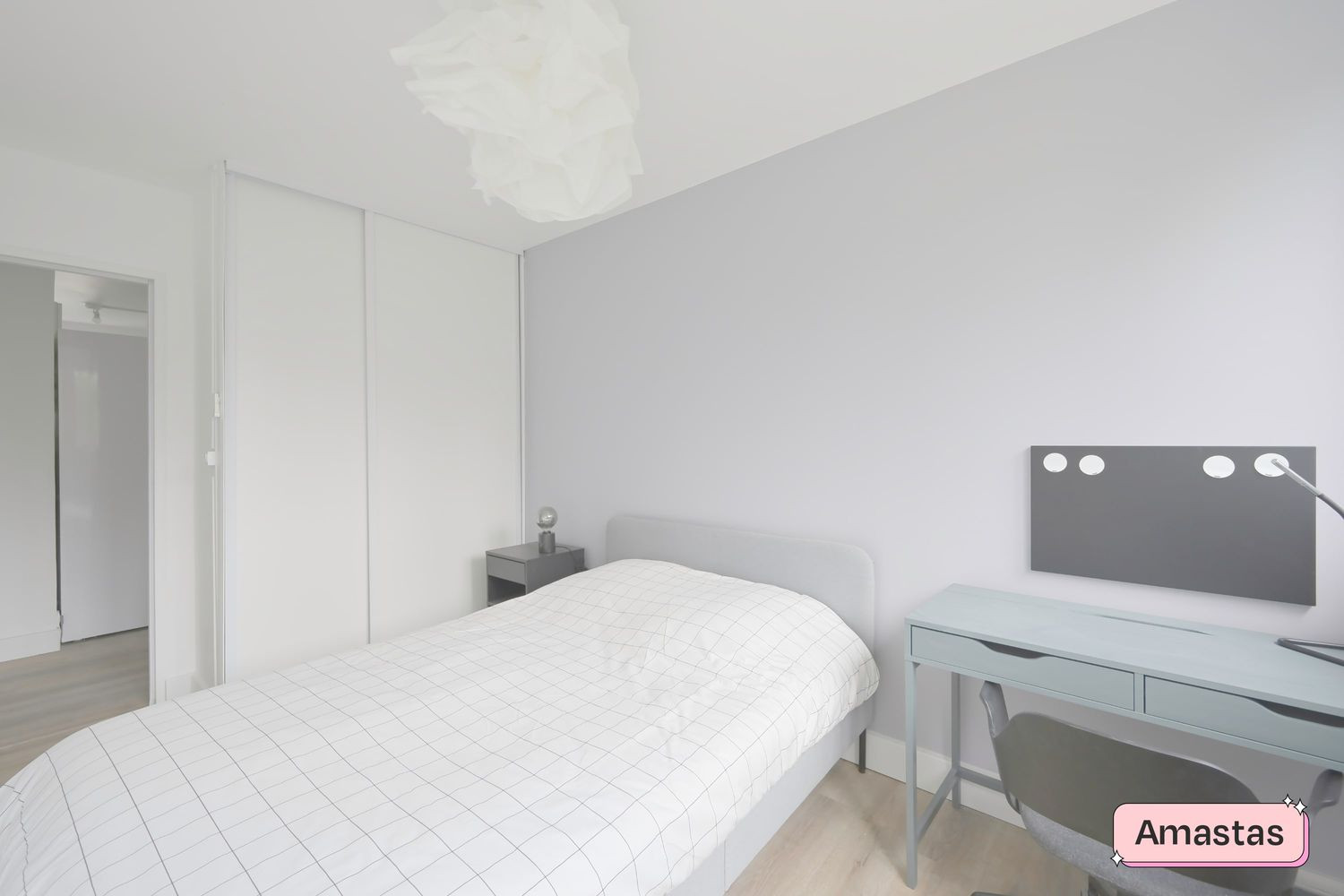 
                                                Colocation
                                                 Une chambre disponible dans cette superbe colocation de 4 chambres - 5691065C4