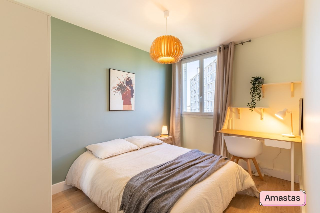 
                                                Colocation
                                                 Une chambre est disponible dans cette grande colocation de 4 chambres à Villeurbanne