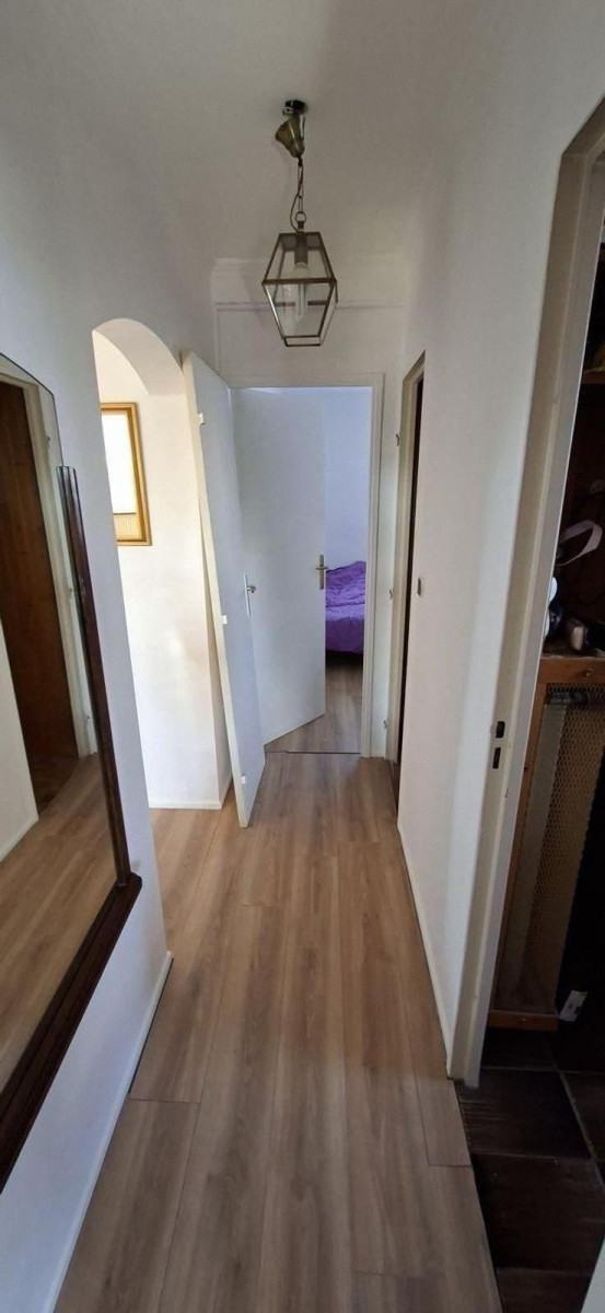 
                                                Colocation
                                                 Une colocation dans un appartement lumineux