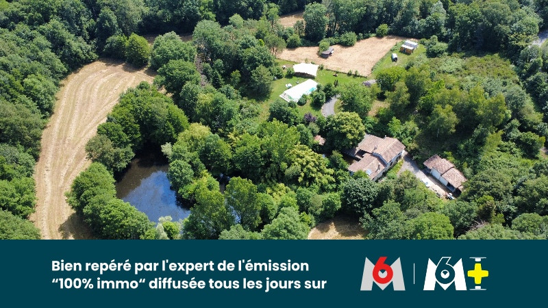 
                                                Vente
                                                 Une maison à usage d'habitation avec dépendances, étang et terrain attenant et non attenant