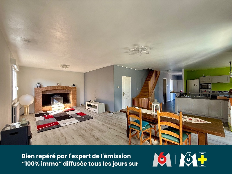 
                                                Vente
                                                 Une maison à usage d'habitation avec terrain attenant