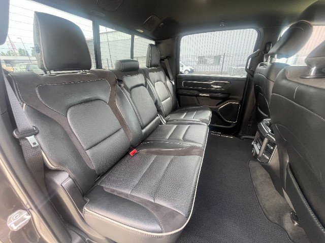 
                                                Utilitaire
                                                 Utilitaire - Dodge Ram 1500 CREW CAB 5.7 V8 LARAMIE SPORT PACK BLACK GPL - 79970€