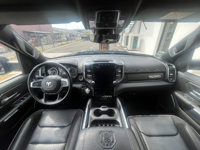 
                                                Utilitaire
                                                 Utilitaire - Dodge Ram 1500 CREW CAB 5.7 V8 LARAMIE SPORT PACK BLACK GPL - 79970€