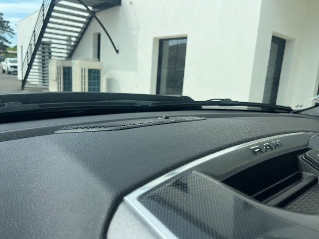 
                                                Utilitaire
                                                 Utilitaire - Dodge Ram 1500 CREW CAB 5.7 V8 LARAMIE SPORT PACK BLACK GPL - 79970€
