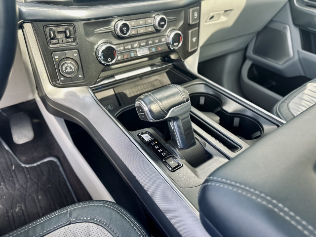 
                                                Utilitaire
                                                 Utilitaire - Ford F150 LIMITED SUPERCREW POWERBOOST HYBRIDE - 109970€