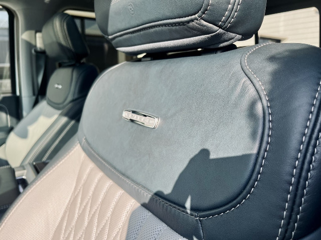 
                                                Utilitaire
                                                 Utilitaire - Ford F150 LIMITED SUPERCREW POWERBOOST HYBRIDE - 109970€