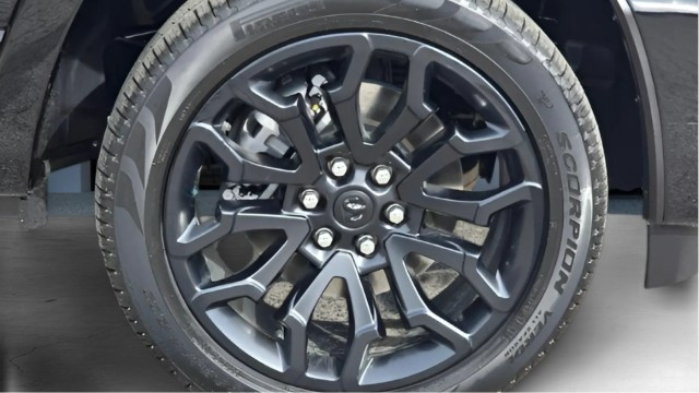 
                                                Utilitaire
                                                 Utilitaire Pick-up - Dodge Ram 1500  Crew Cab 5.7 V8 LIMITED eTORQUE - 114970€