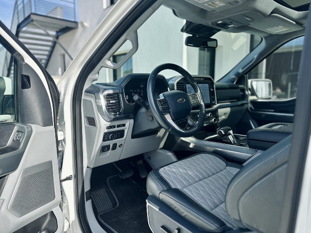 
                                                Utilitaire
                                                 Utilitaire Pick-up - Ford F150 LIMITED SUPERCREW POWERBOOST HYBRIDE - 109970€