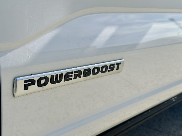 
                                                Utilitaire
                                                 Utilitaire Pick-up - Ford F150 LIMITED SUPERCREW POWERBOOST HYBRIDE - 109970€