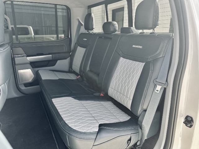 
                                                Utilitaire
                                                 Utilitaire Pick-up - Ford F150 LIMITED SUPERCREW POWERBOOST HYBRIDE - 99970€