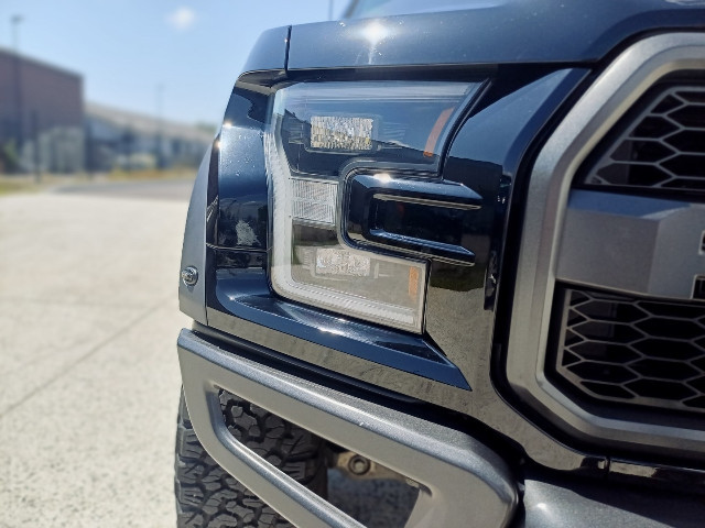 
                                                Utilitaire
                                                 Utilitaire Pick-up - Ford F150 RAPTOR 3.5 V6 SUPERCREW - 74970€