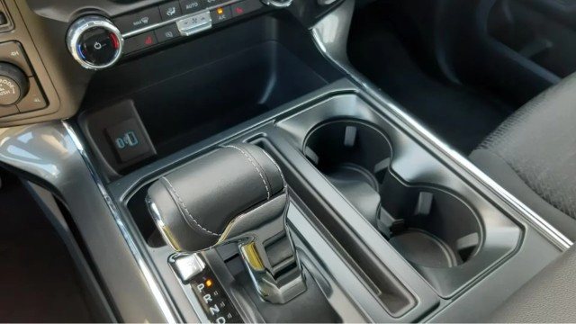 
                                                Utilitaire
                                                 Utilitaire Pick-up - Ford F150 XLT 5.0 V8 FLEXFUEL + GPL - 79970€