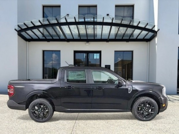 
                                                Utilitaire
                                                 Utilitaire Pick-up - Ford Maverick SUPERCREW LARIAT 2.5L HYB - 69970€