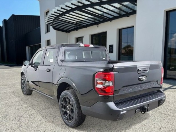 
                                                Utilitaire
                                                 Utilitaire Pick-up - Ford Maverick SUPERCREW LARIAT 2.5L HYB - 69970€