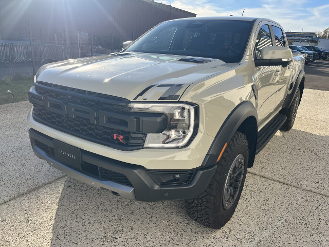
                                                Utilitaire
                                                 Utilitaire Pick-up - Ford Ranger RAPTOR "R"  V6  410 CH - 95970€