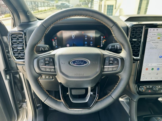 
                                                Utilitaire
                                                 Utilitaire Pick-up - Ford Ranger WILDTRAK DOUBLE CAB 2.0 ECOBLUE 205CH BVA - 60970€