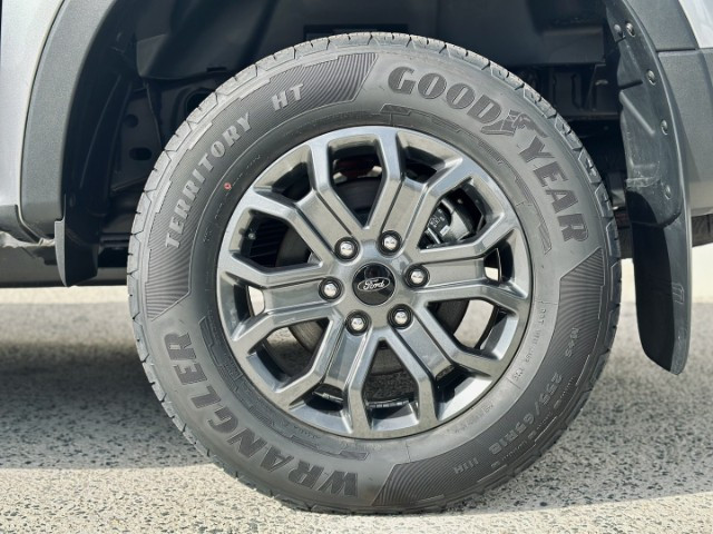 
                                                Utilitaire
                                                 Utilitaire Pick-up - Ford Ranger WILDTRAK DOUBLE CAB 2.0 ECOBLUE 205CH BVA - 60970€