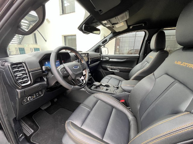 
                                                Utilitaire
                                                 Utilitaire Pick-up - Ford Ranger WILDTRAK DOUBLE CABINE 2.0 ECOBLUE 205 CH DIESEL BVA 10 - 60970€