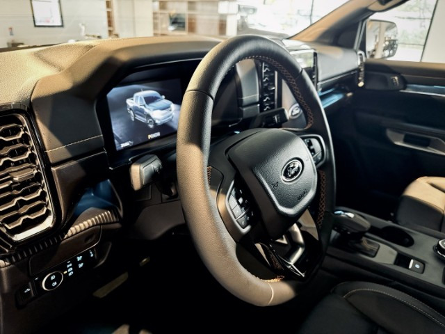 
                                                Utilitaire
                                                 Utilitaire Pick-up - Ford Ranger WILDTRAK DOUBLE CABINE 3.0L V6 240CH - 66970€