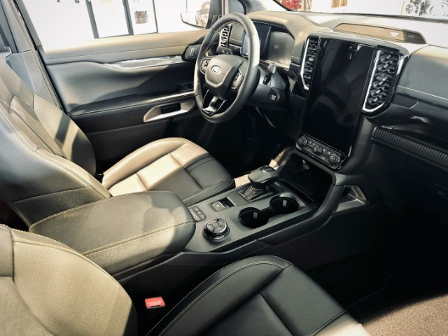 
                                                Utilitaire
                                                 Utilitaire Pick-up - Ford Ranger WILDTRAK DOUBLE CABINE 3.0L V6 240CH - 66970€