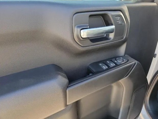 
                                                Utilitaire
                                                 Utilitaire Pick-up - Gmc Sierra 1500 PRO 2026 FLEXFUEL E85 5.3L V8 - 89970€