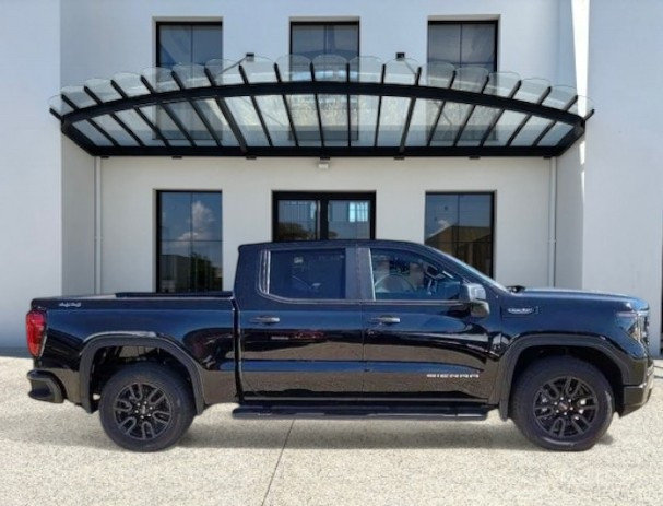 
                                                Utilitaire
                                                 Utilitaire Pick-up - Gmc Sierra 1500 PRO 2026 FLEXFUEL E85 5.3L V8 - 89970€