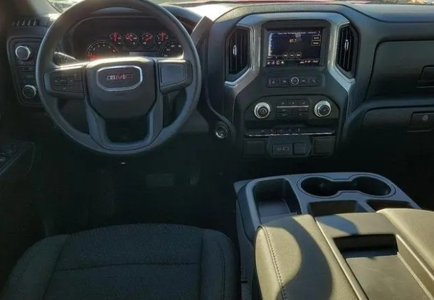 
                                                Utilitaire
                                                 Utilitaire Pick-up - Gmc Sierra 1500 PRO 2026 FLEXFUEL E85 5.3L V8 - 89970€