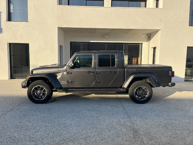 
                                                Utilitaire
                                                 Utilitaire Pick-up - Jeep Gladiator OVERLAND 3.0 V6 MULTIJET - 64970€