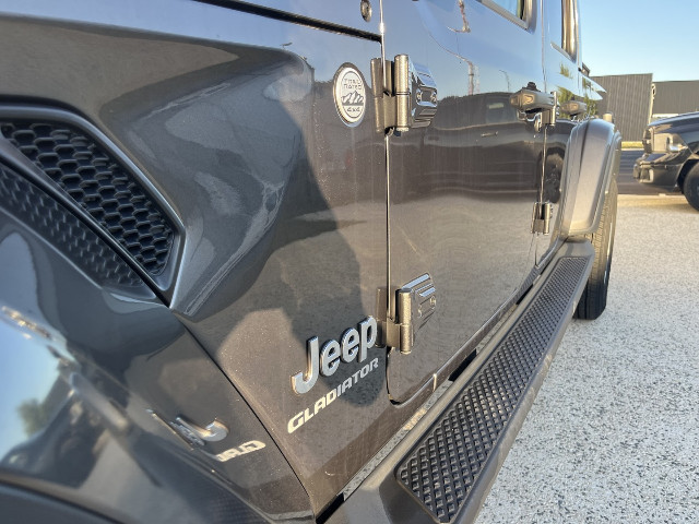 
                                                Utilitaire
                                                 Utilitaire Pick-up - Jeep Gladiator OVERLAND 3.0 V6 MULTIJET - 64970€
