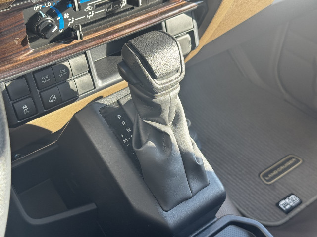 
                                                Utilitaire
                                                 Utilitaire Pick-up - Toyota Grj79 DC LX DOUBLE CABINE V6 4.0L - 104970€