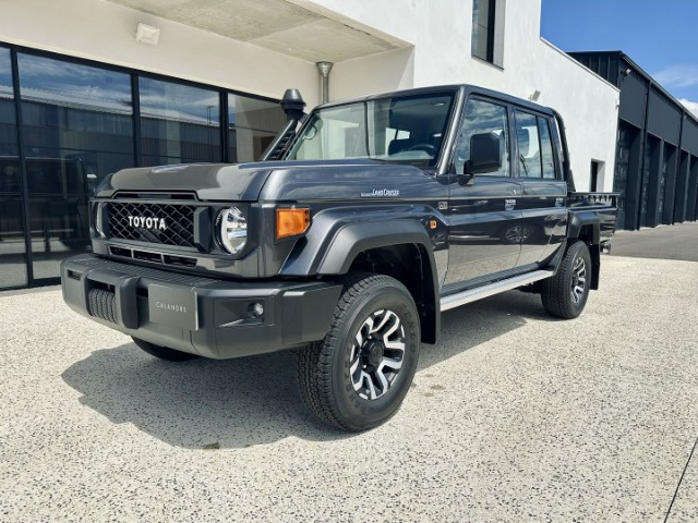 
                                                Utilitaire
                                                 Utilitaire Pick-up - Toyota Grj79 DC LX DOUBLE CABINE V6 4.0L - 104970€