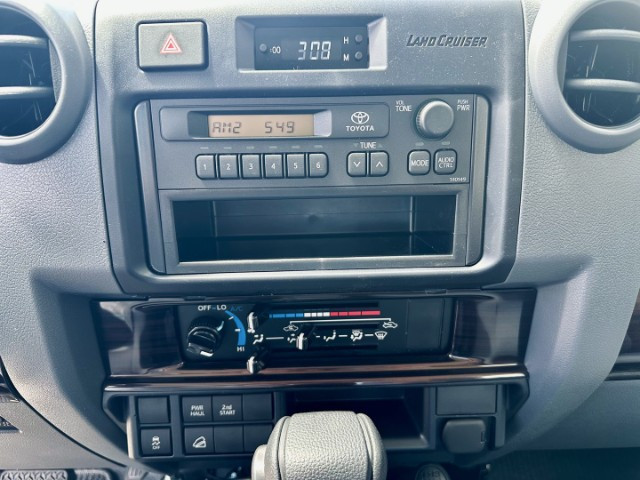 
                                                Utilitaire
                                                 Utilitaire Pick-up - Toyota Grj79 DC LX DOUBLE CABINE V6 4.0L - 104970€