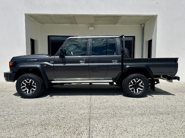 
                                                Utilitaire
                                                 Utilitaire Pick-up - Toyota Grj79 DC LX DOUBLE CABINE V6 4.0L - 94970€