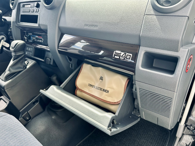 
                                                Utilitaire
                                                 Utilitaire Pick-up - Toyota Grj79 DC LX DOUBLE CABINE V6 4.0L - 94970€