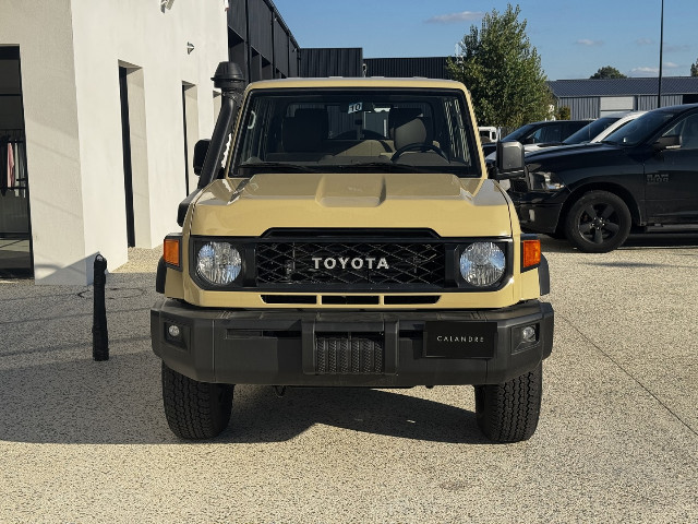 
                                                Utilitaire
                                                 Utilitaire Pick-up - Toyota Grj79 DC LX DOUBLE CABINE V6 4.0L - 94970€