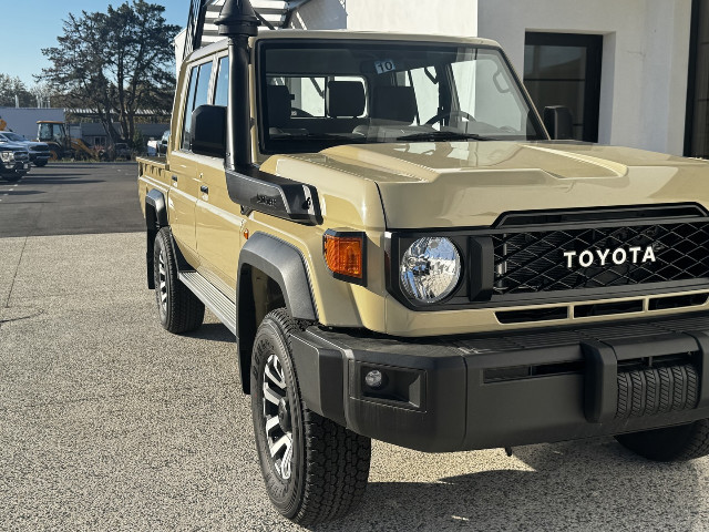 
                                                Utilitaire
                                                 Utilitaire Pick-up - Toyota Grj79 DC LX DOUBLE CABINE V6 4.0L - 94970€
