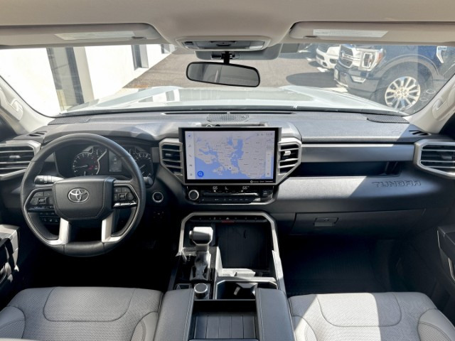 
                                                Utilitaire
                                                 Utilitaire Pick-up - Toyota Tundra SR5 3.4L V6 DOUBLE CABINE - 86970€