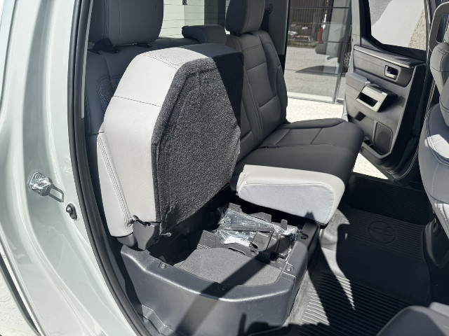 
                                                Utilitaire
                                                 Utilitaire - Toyota Tundra SR5 3.4L V6 DOUBLE CABINE - 86970€