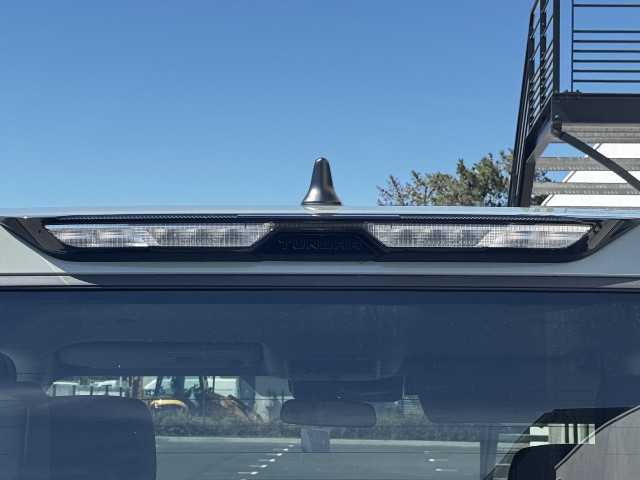 
                                                Utilitaire
                                                 Utilitaire - Toyota Tundra SR5 3.4L V6 DOUBLE CABINE - 86970€