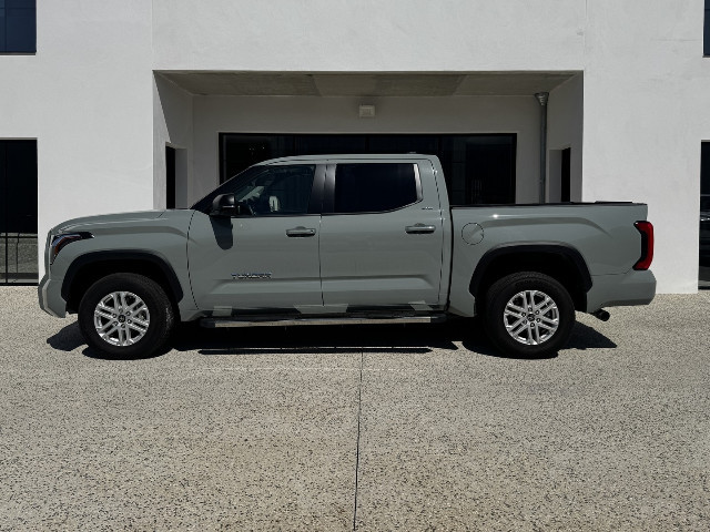 
                                                Utilitaire
                                                 Utilitaire - Toyota Tundra SR5 3.4L V6 DOUBLE CABINE - 86970€