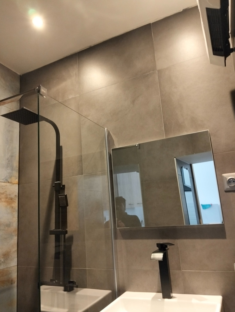 
                                                Vente
                                                 VAL-DES-PRÉS – Appartement T2 rénové de 32 m²
