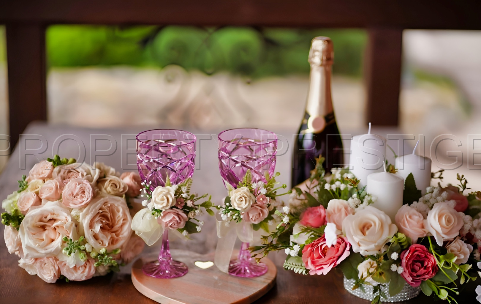 
                                                Vente
                                                 VAR DOMAINE MARIAGES ET RECEPTIONS 24 HA