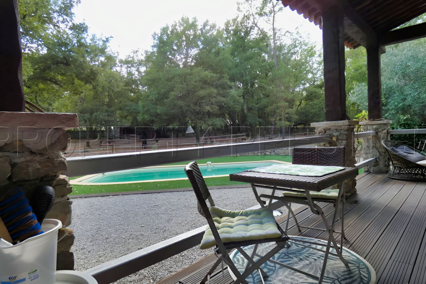 
                                                Vente
                                                 VAR FAYENCE PROPRIETE 6800 M² ET VILLA 180 M²