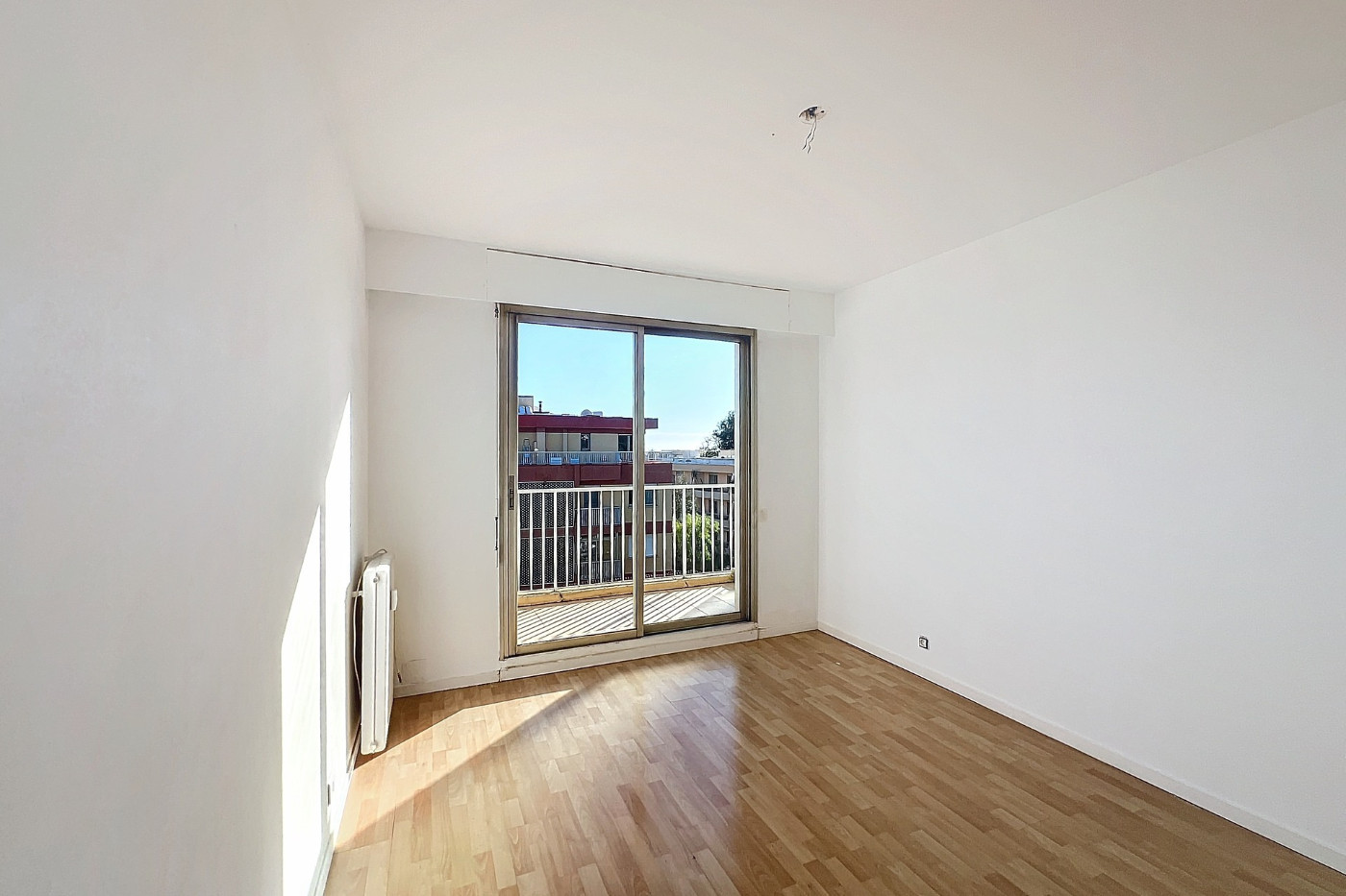 
                                                Location
                                                 Vaste 4 Pièces lumineux 118 m²