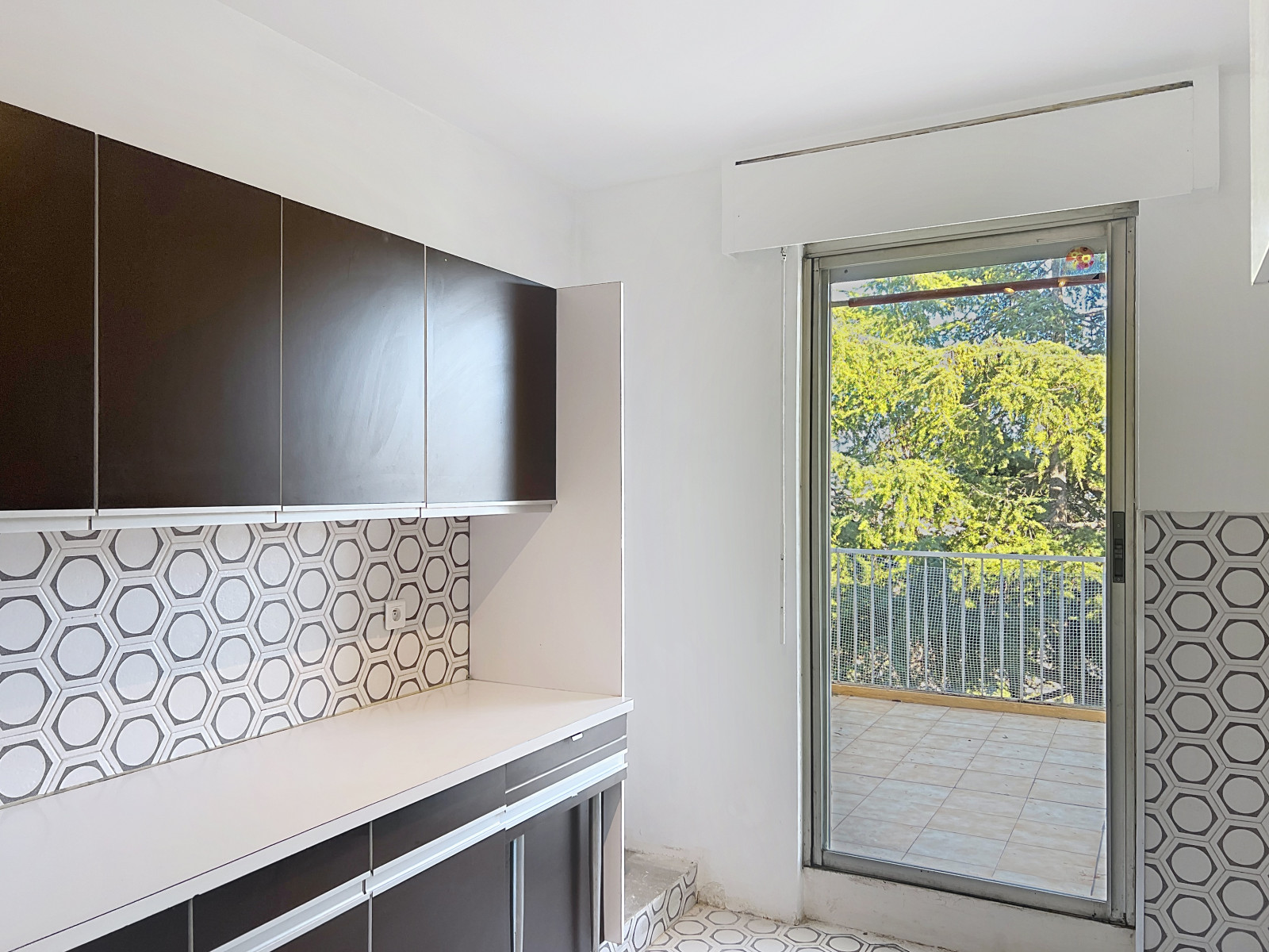 
                                                Location
                                                 Vaste 4 Pièces lumineux 118 m²