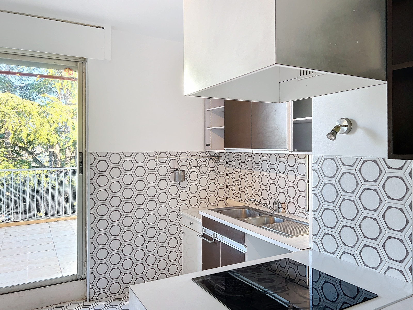 
                                                Location
                                                 Vaste 4 Pièces lumineux 118 m²